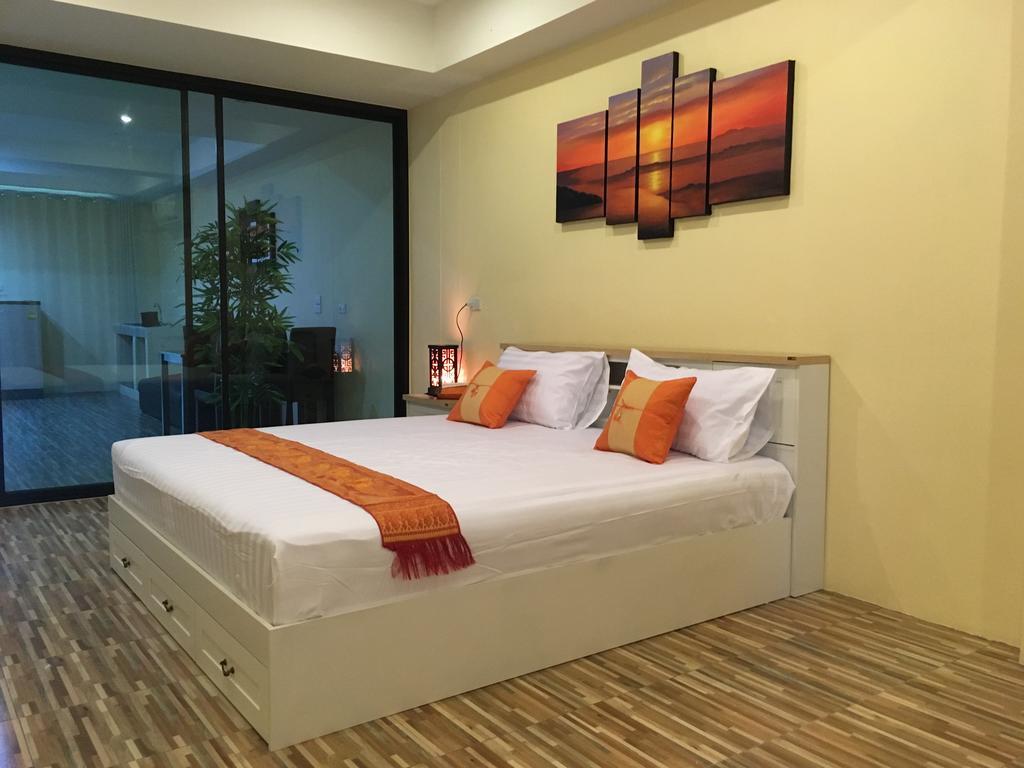 Breezy House Lägenhet Jomtien Beach Exteriör bild
