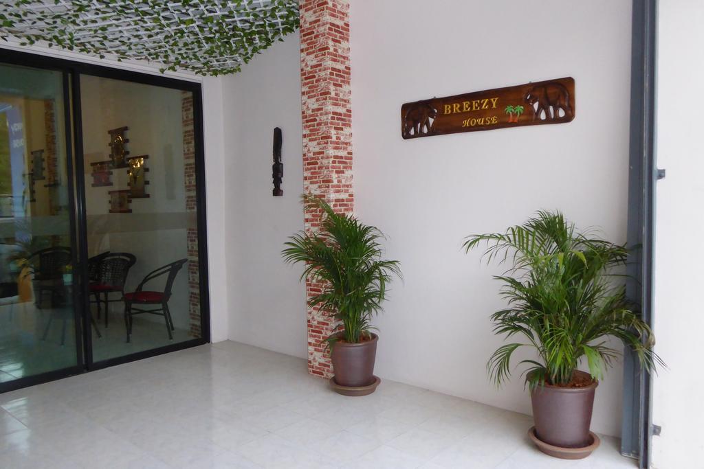 Breezy House Lägenhet Jomtien Beach Exteriör bild