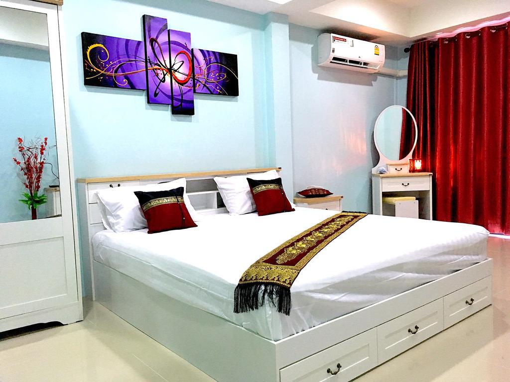 Breezy House Lägenhet Jomtien Beach Exteriör bild