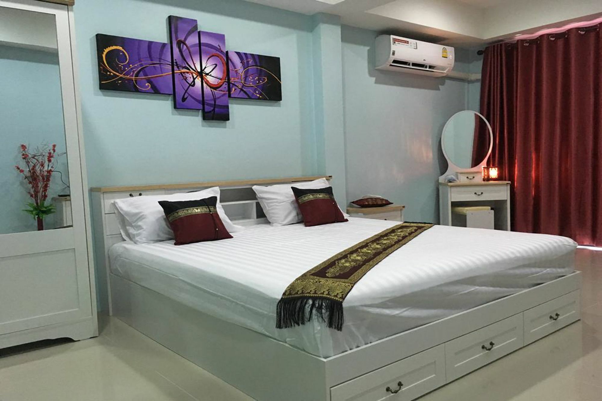 Breezy House Lägenhet Jomtien Beach Exteriör bild